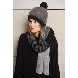 SCHAL MIT STREIFEN Garzato Fleece | Design Special #2 |Modell/Seite 2 | lalaBERLIN