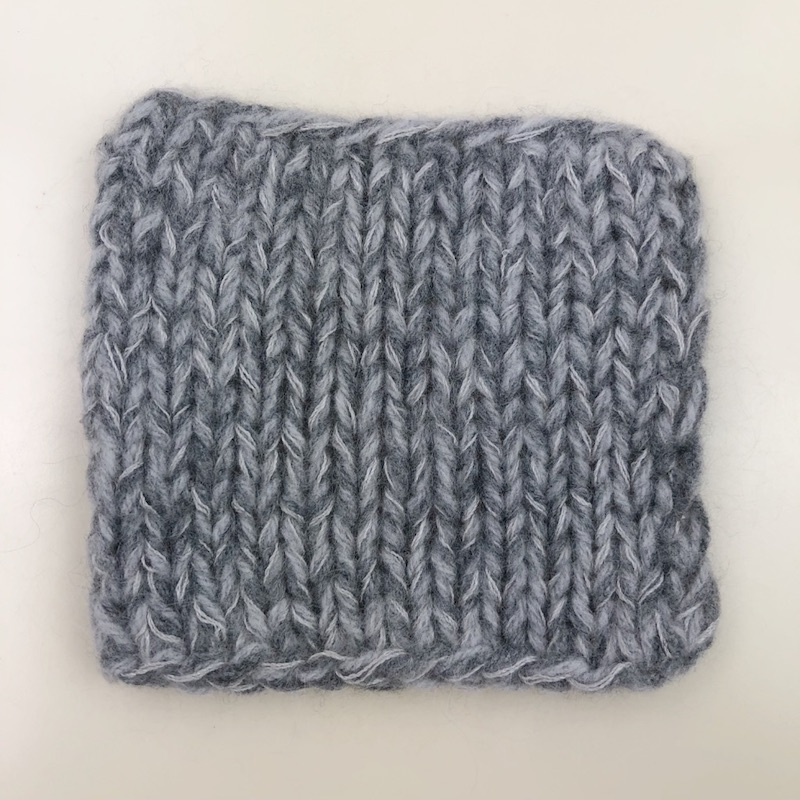 Meliert Stricken mit Lamana Como und Premia - Grau