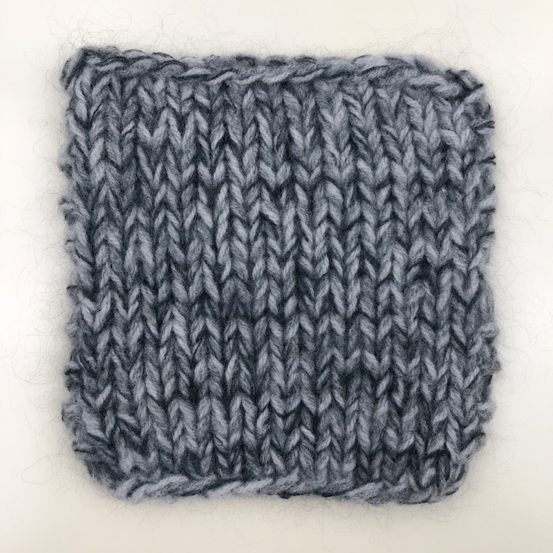 Meliert Stricken mit Lamana Como und Premia - Grau