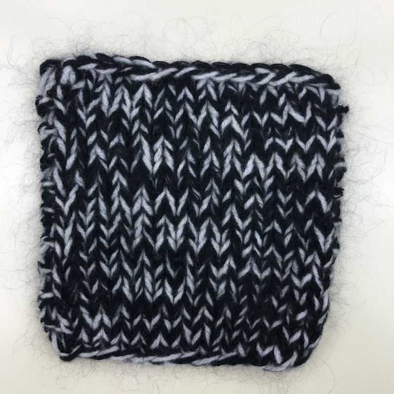 Meliert Stricken mit Lamana Como und Premia - Schwarz