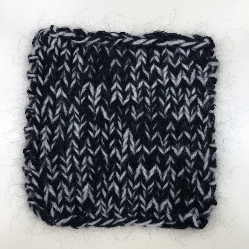 Meliert Stricken mit Lamana Como und Premia - Schwarz