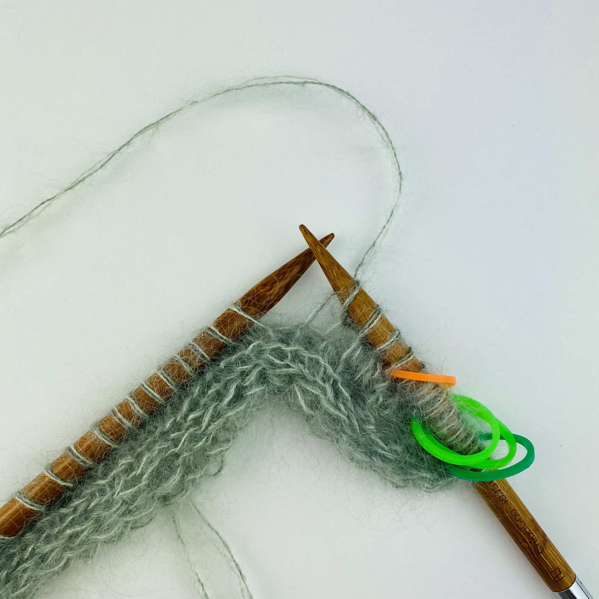 MARTA V-Neck Schritt 2 - Bild 5 von 7