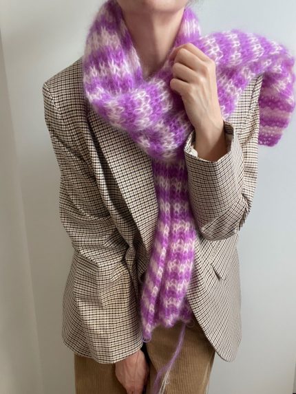 Kostenlose Strickanleitung für einen Patentschal mit Streifen